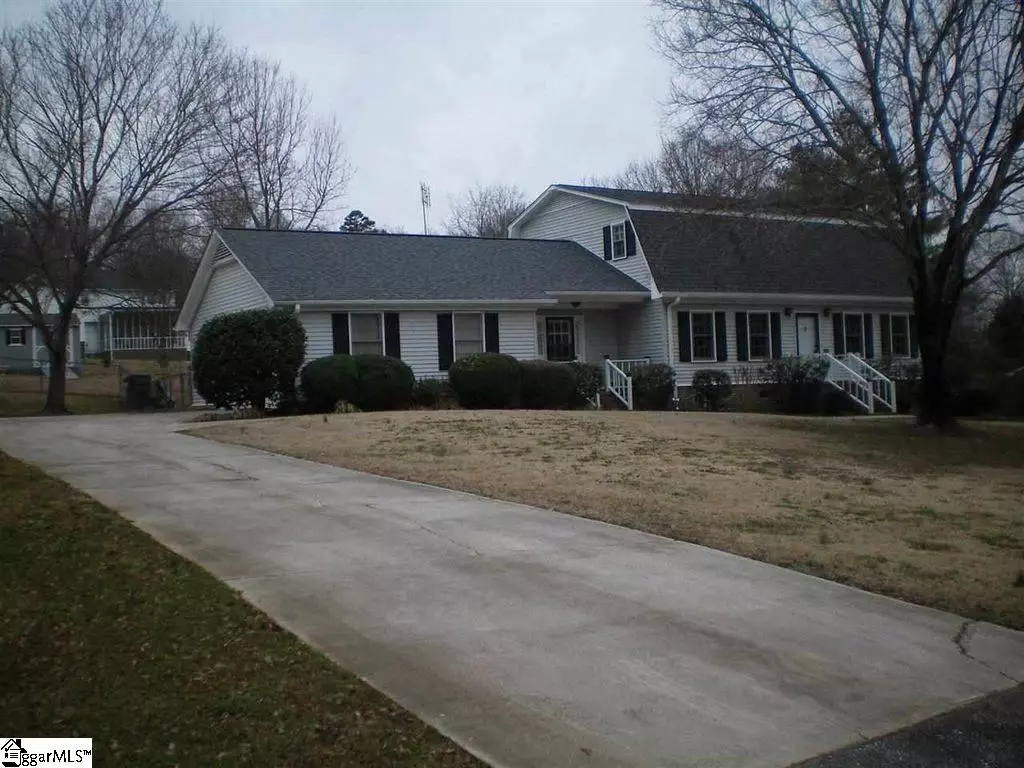 Easley, SC 29642,307 Timbrooke Way