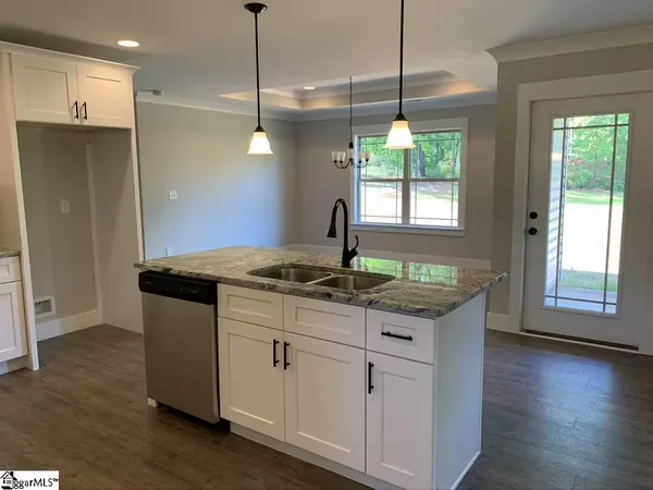 Inman, SC 29349,881 Cothran Road
