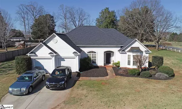 100 Century Oaks Drive, Easley, SC 29642