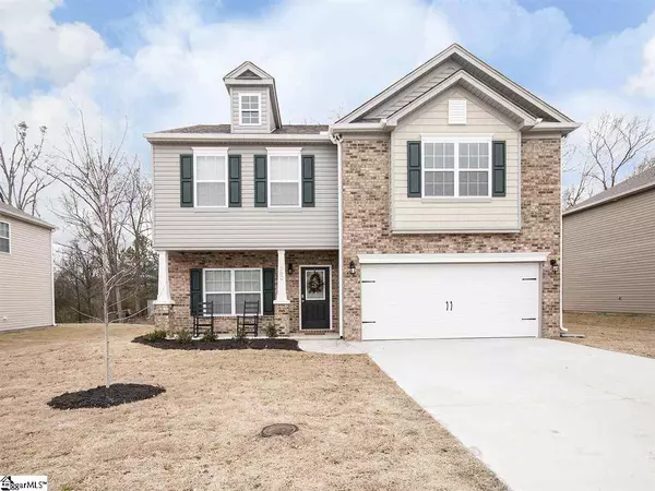 202 Addlestone Circle, Fountain Inn, SC 29644