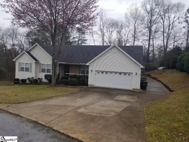 140 Grove Pointe, Greer, SC 29651