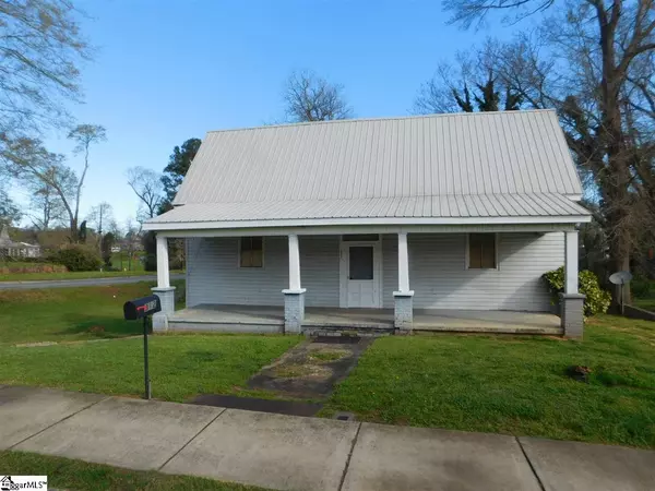 312 Jones Street, Laurens, SC 29360