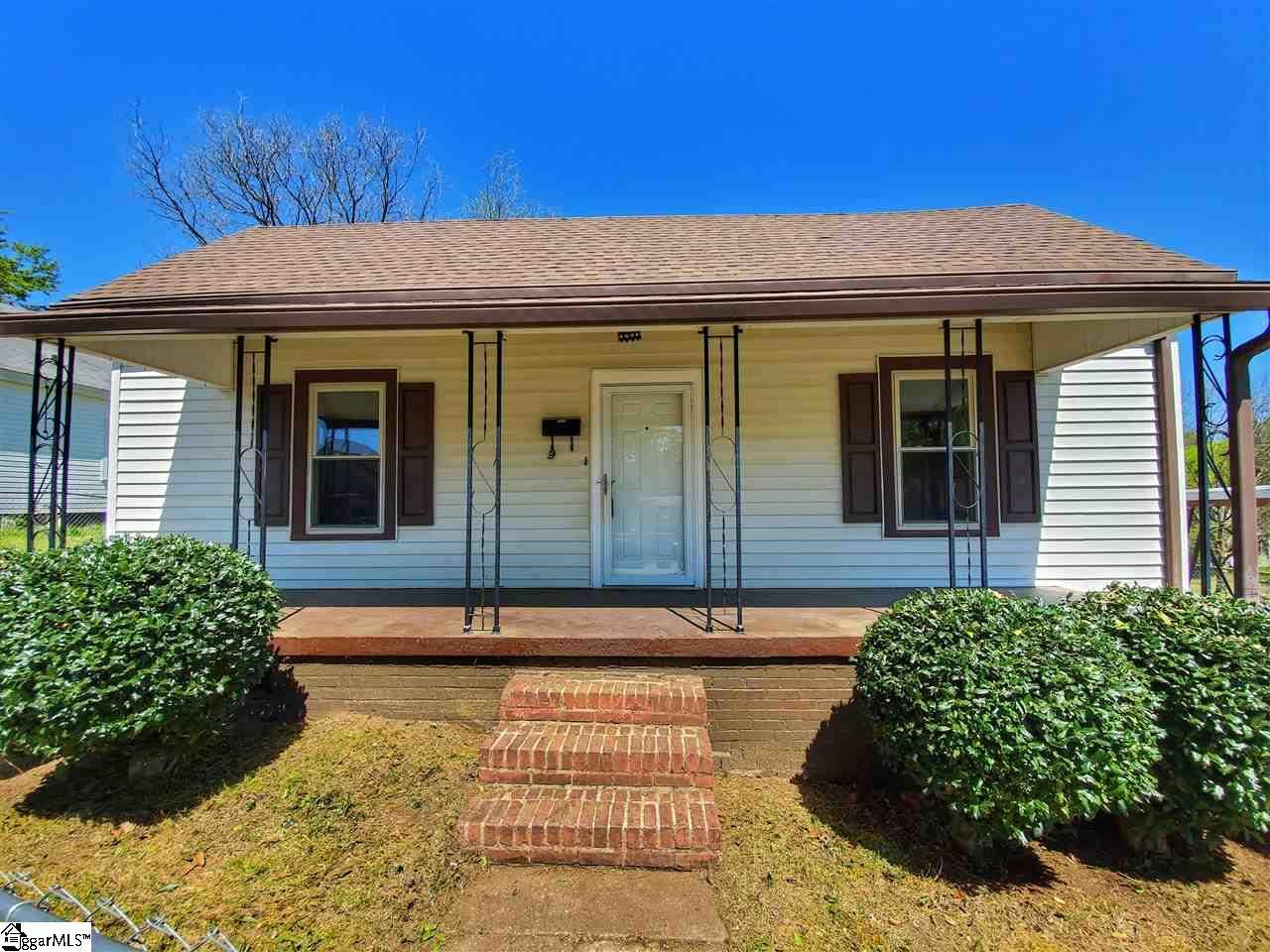 662 Gray Street, Woodruff, SC 29388
