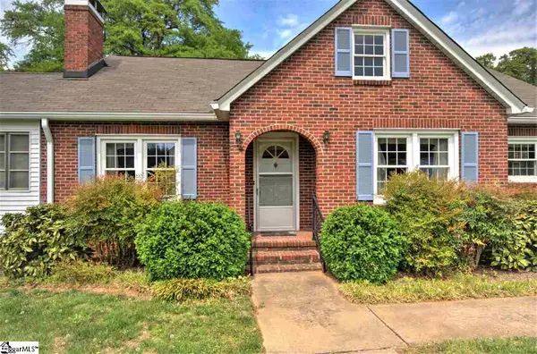 Greenville, SC 29605-2808,7 Carroll Lane