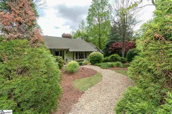 Greenville, SC 29615,9 Hermitage Road