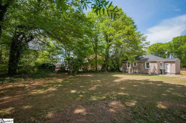 Easley, SC 29640,109 W 3rd Avenue