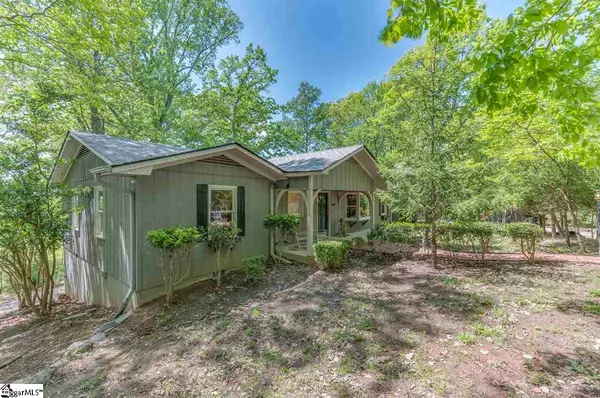 295 Upper Ridgeview Road, Columbus, NC 28722-6726