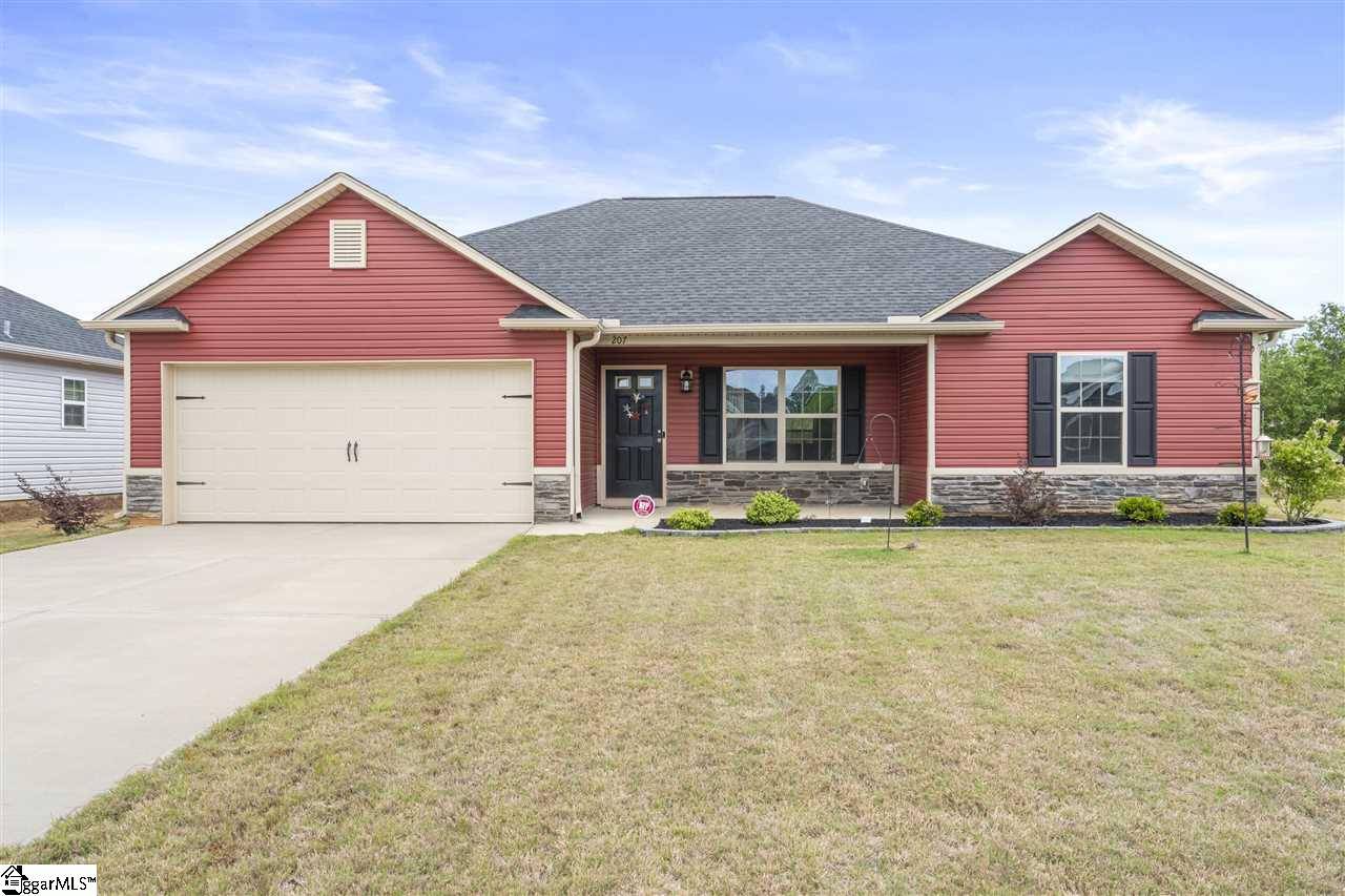 207 James Jackson Drive, Fountain Inn, SC 29644