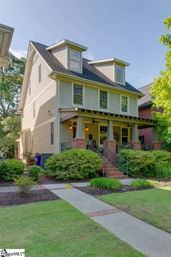 11 W Prentiss Avenue, Greenville, SC 29605