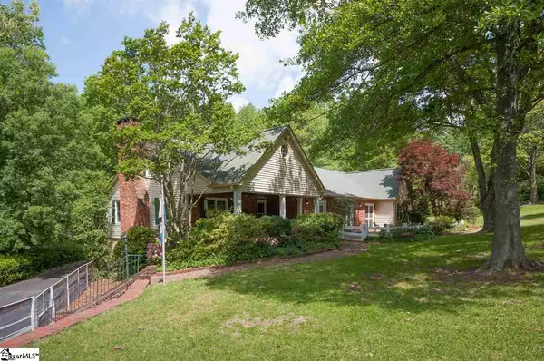 Greenville, SC 29609,5 Manly Drive