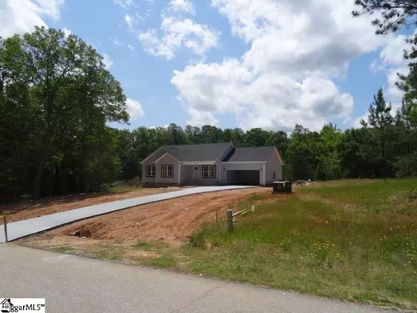 122 Laura Jane Lane, Gray Court, SC 29645