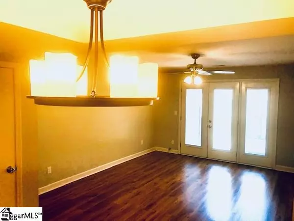 Greenville, SC 29615,2530 E North Street