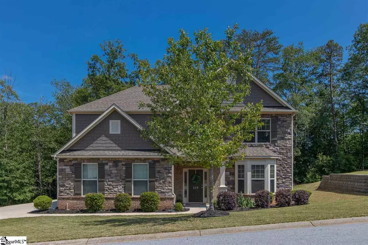 Duncan, SC 29334-8401,228 SILVER HAWK Drive