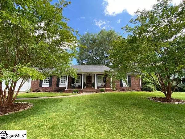 302 Rollingreen Road, Greenville, SC 29615