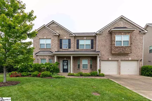 123 CHESTNUT GROVE Lane, Simpsonville, SC 29680