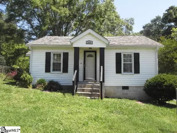 216 Lee Street, Laurens, SC 29360