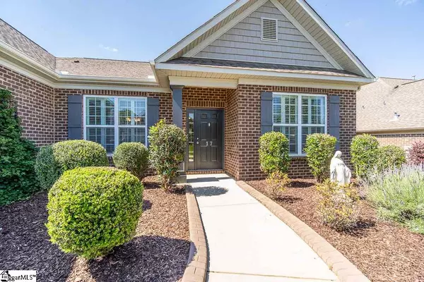 Simpsonville, SC 29680,17 Brentmoor Place