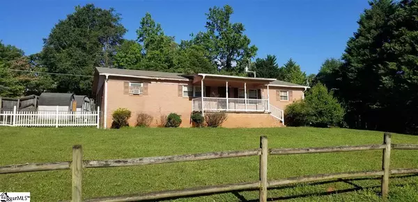 21 WINTERGREEN Lane, Taylors, SC 29687-2135