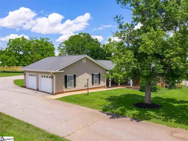 Lyman, SC 29365,29 Powell Lake Road