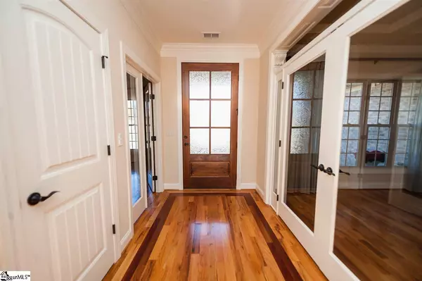 Inman, SC 29349,336 S Woodfin Ridge Drive