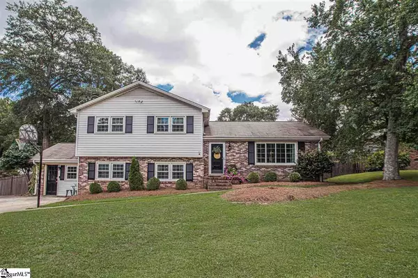 112 Woodcliff Court, Simpsonville, SC 29681