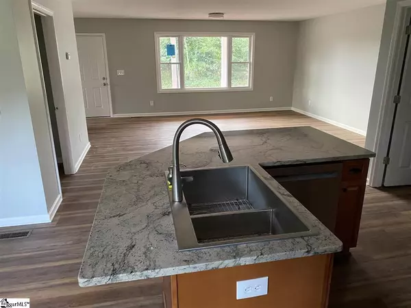 Fountain Inn, SC 29644,2762 Allen Bridge Road