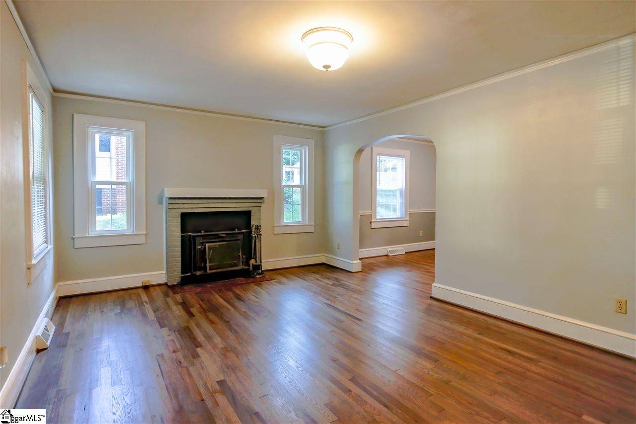 Greenville, SC 29609,26 Westview Avenue
