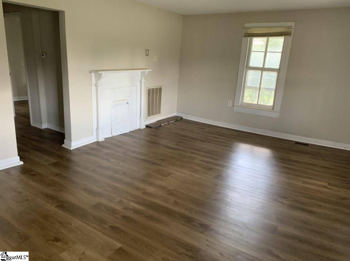 Greer, SC 29651,717 East Poinsett Street