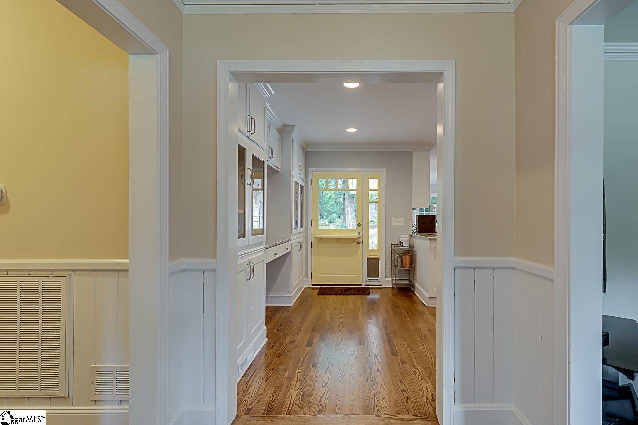 Greenville, SC 29609,17 Broughton Drive