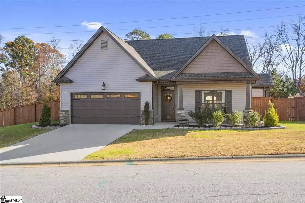 Piedmont, SC 29673,236 Laurel Trace Circle