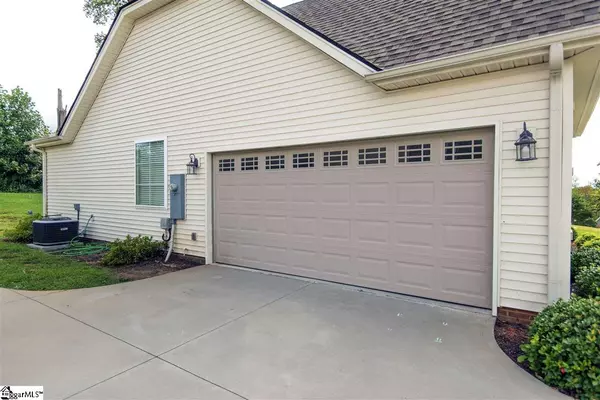 Greer, SC 29651,221 Watercourse Way