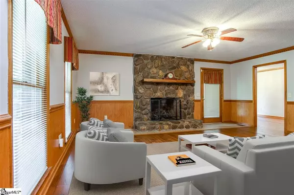 Easley, SC 29640,109 FERNWOOD Drive