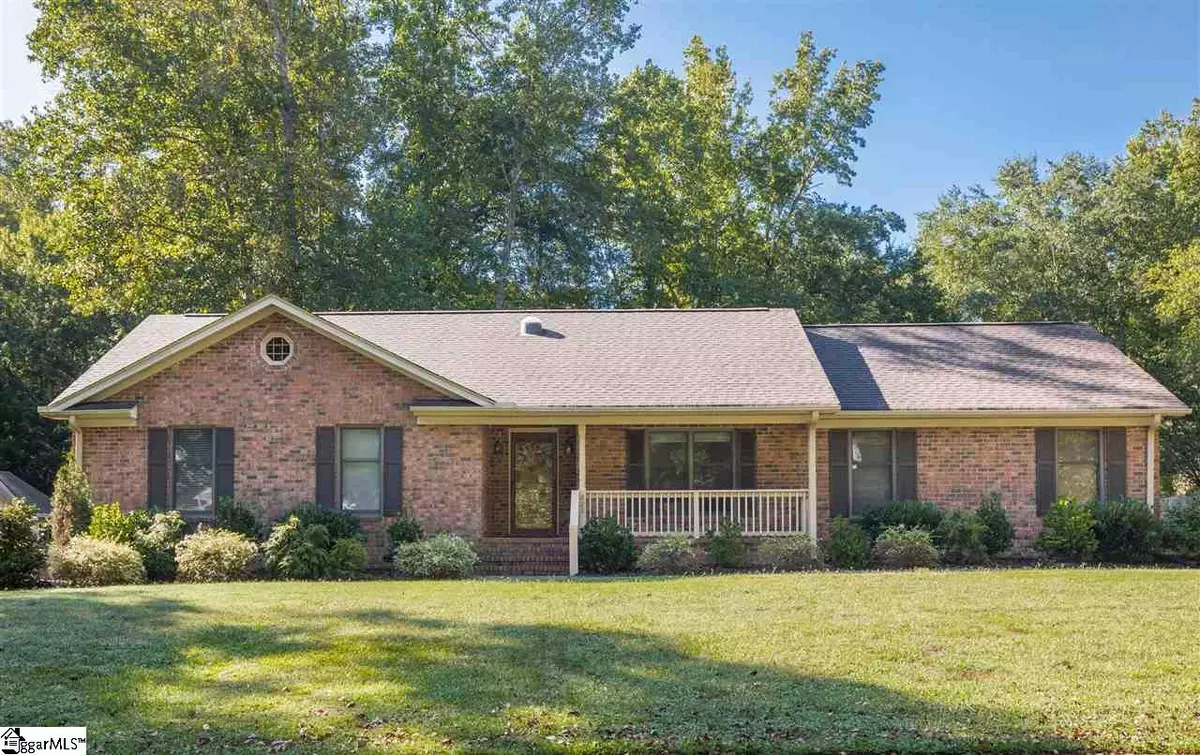 Greer, SC 29650,228 W Silverleaf Street