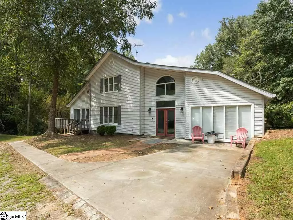 Roebuck, SC 29376,3710 S Church Extension