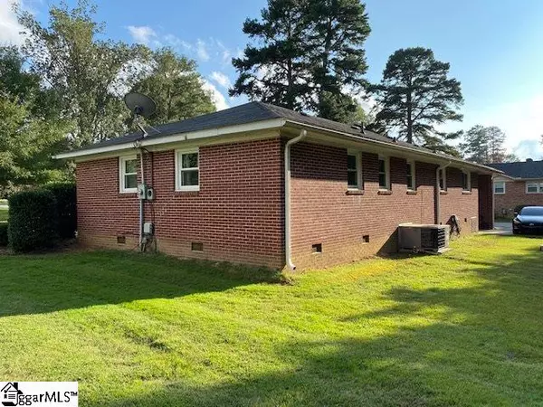 Clinton, SC 29325,283 Skyland Drive