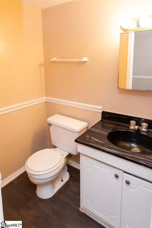 Greenville, SC 29611,6526 White Horse Road