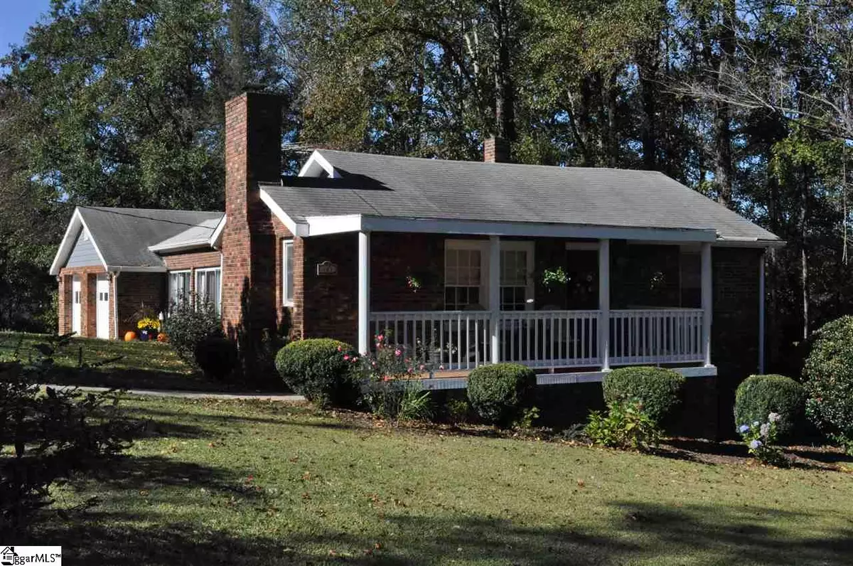 Landrum, SC 29356,401 N Pine Avenue