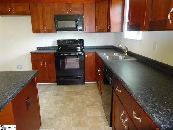 Laurens, SC 29360,203 AMETHYST Way