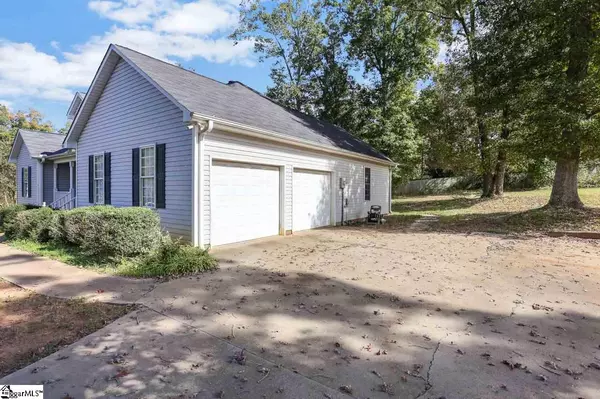 Greer, SC 29651,208 Dusk Sky Lane