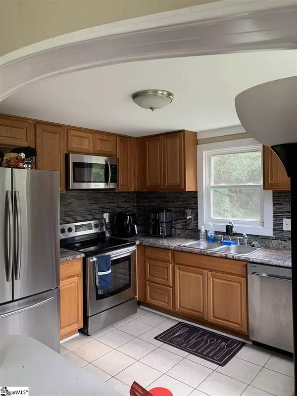 Greer, SC 29651,204 Moore Street