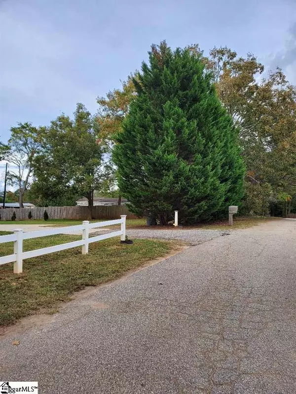 Pelzer, SC 29669-1135,122 Bellview Circle