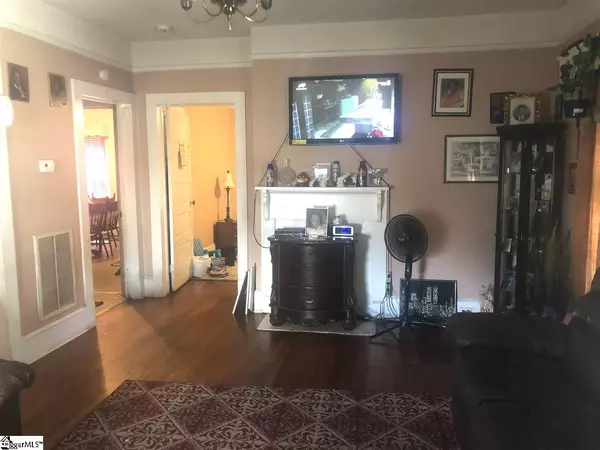 Greenville, SC 29611,12 B Street