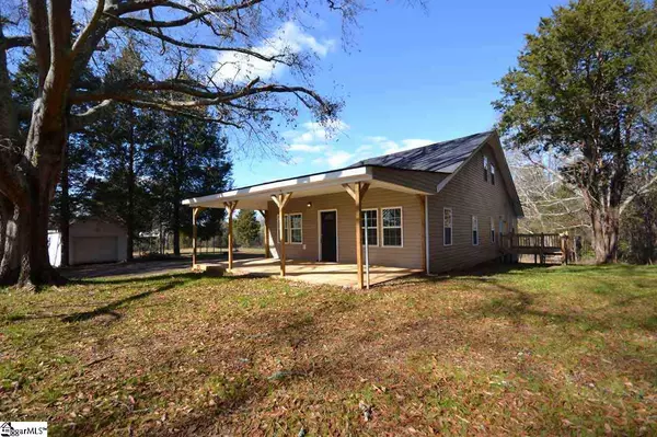 822 S Old Fairview Road, Fountain Inn, SC 29644