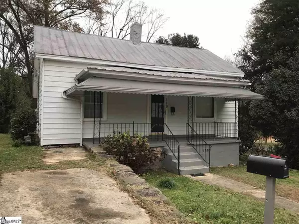 119 Gordon Street, Laurens, SC 29360