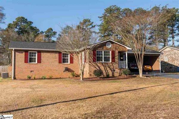 Moore, SC 29369,208 Whispering Pines Drive