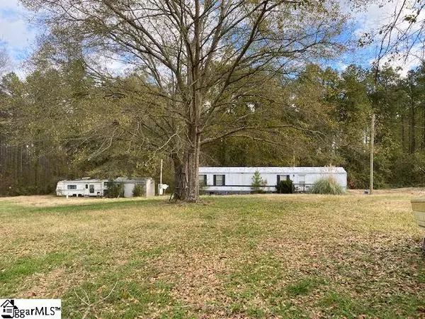 25825 72 E Highway, Clinton, SC 29325