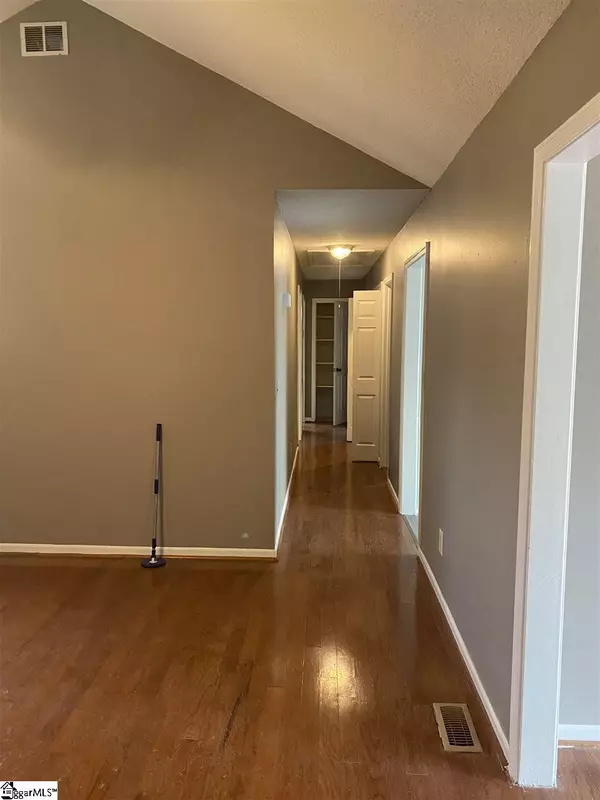 Greenville, SC 29617,18 Duncan Drive