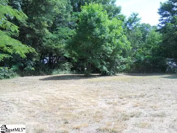 720 W Main Street, Clinton, SC 29325