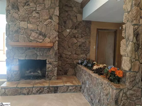 Fountain Inn, SC 29644-1411,401 Quail Run Circle