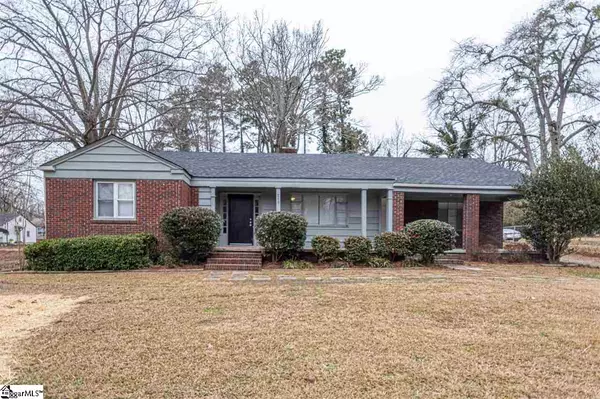 Belton, SC 29627,217 WOODLAND Drive